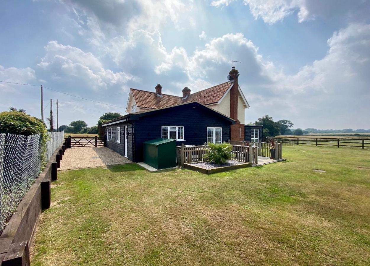 Near Woodbridge The Annexe Eyke Fantastic Views With Dog Secure Garden And Paddock Villa Exterior foto