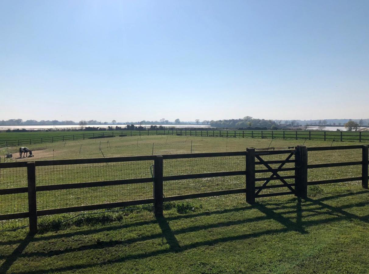 Near Woodbridge The Annexe Eyke Fantastic Views With Dog Secure Garden And Paddock Villa Exterior foto